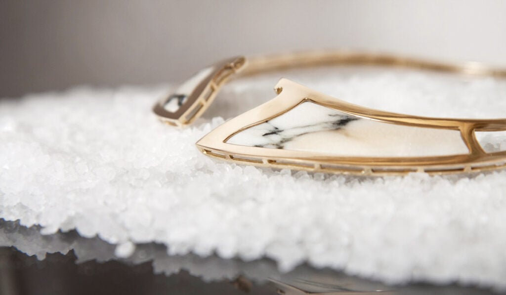 Collana in marmo e oro