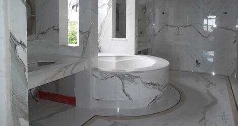 Custom Bathroom in White Carrara Marble with Integrated Large Shower and Bathtub – Islands of Bermuda
