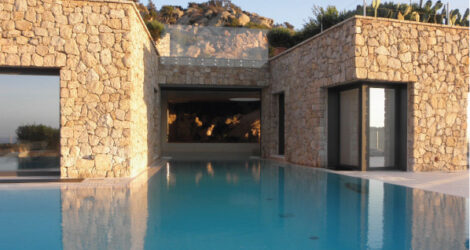 Custom Interior Design and Luxury Swimming Pool in Natural Stone – Sardinia, Italy