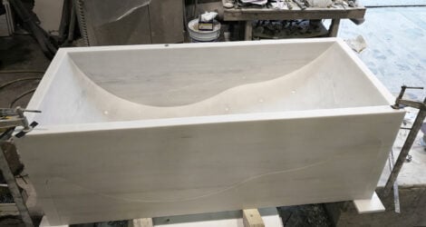Realizzazione Vasca Idromassaggio in Marmo – Onda