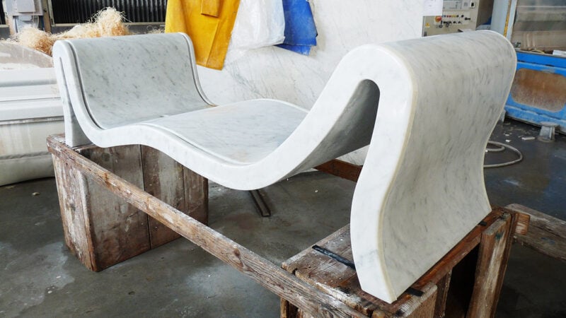 Processing of our bathtub Hydra made of marble and glass