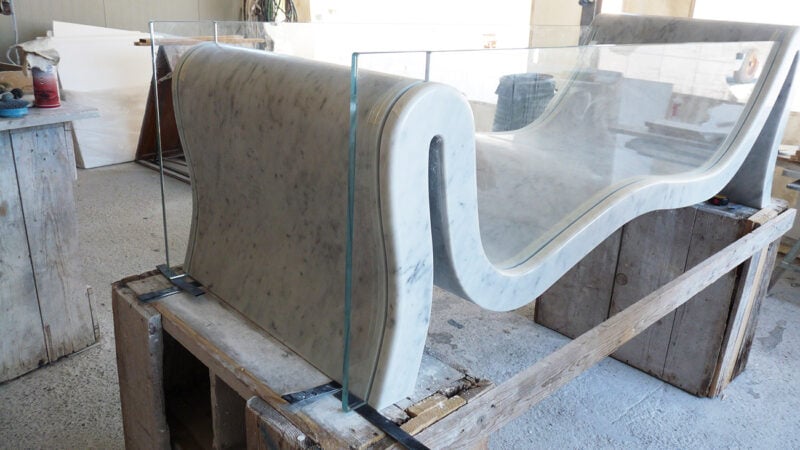Processing of our bathtub Hydra made of marble and glass