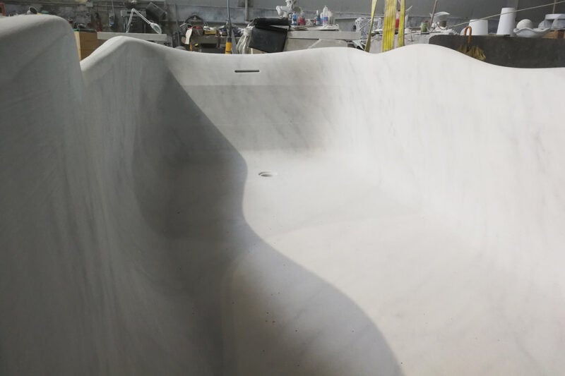 Processing of our marble bathtub Nuvola