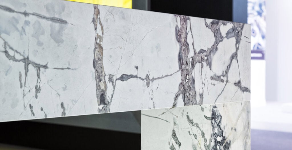 biliardo in marmo quadra by dedalo stone esposizione marmomac 2018 best communicator award iceberg blue 009