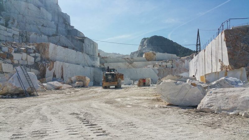 carrara marble quarry