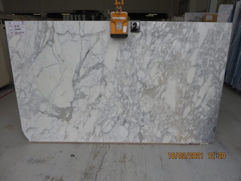 calacatta gold slab