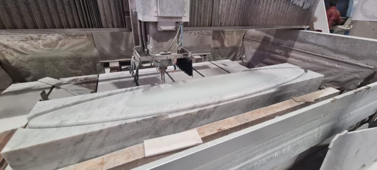 lavorazione lavandino marmo