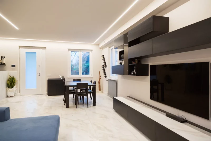 white marble flooring