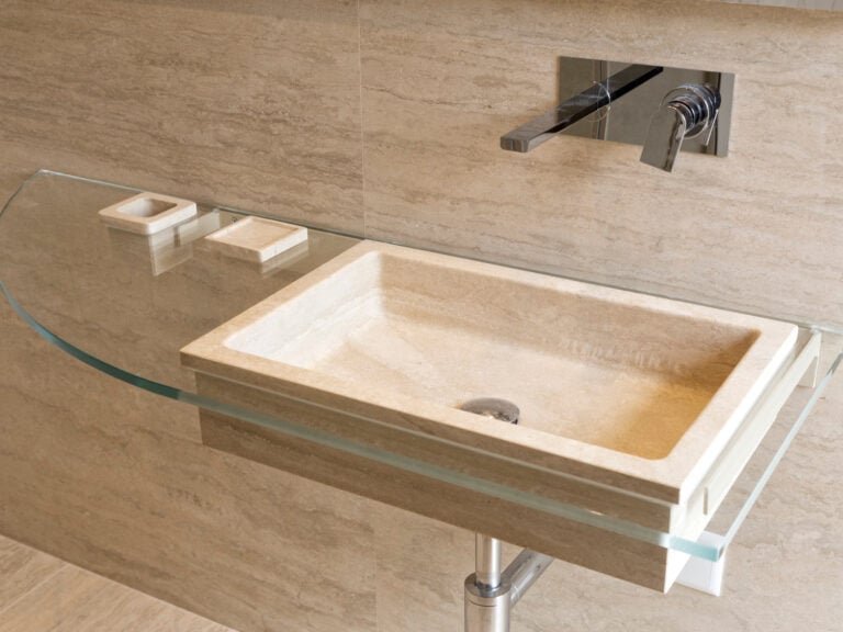 lavabo travertino vetro
