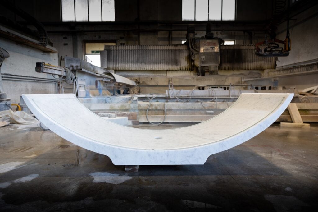 vasca da bagno lira in marmo produzione