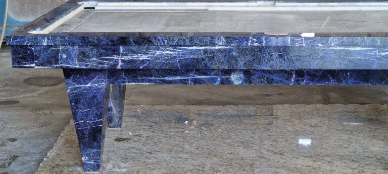 biliardo in marmo sodalite