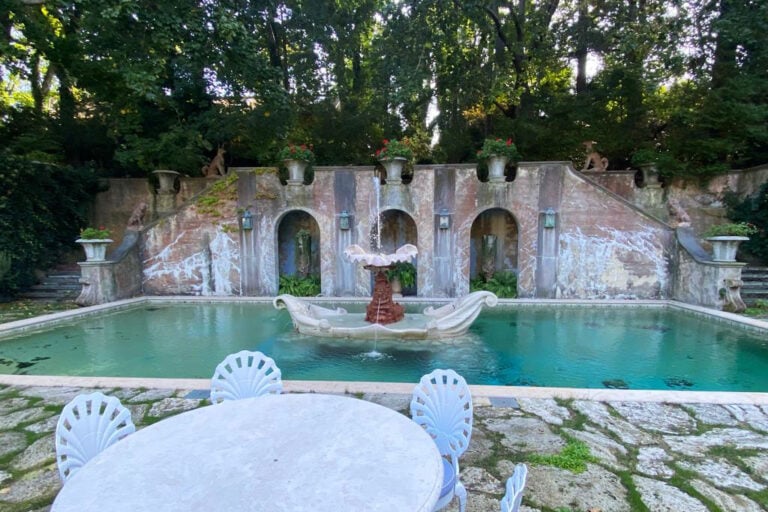 fontana in travertino dedalo barcaccia 4