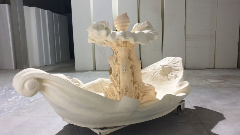 lavorazione fontana travertino barcaccia 3