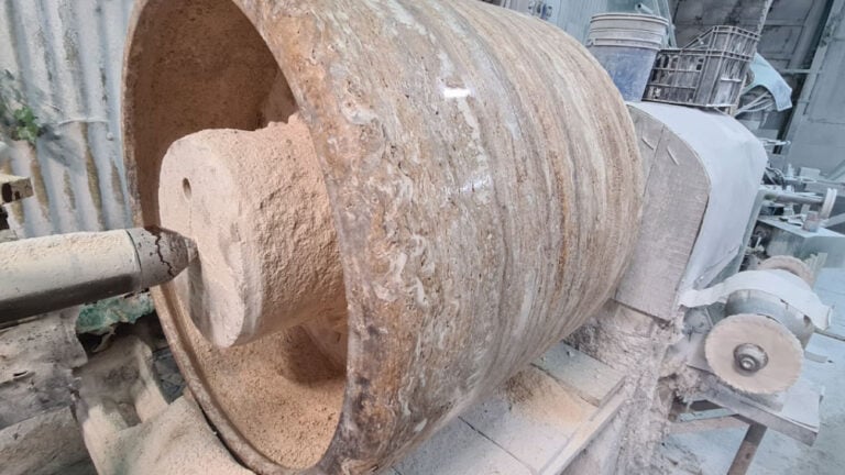 tornio lampada travertino