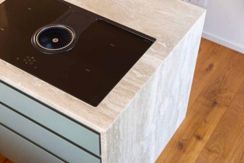 cucina in travertino isola cottura induzione cucina in travertino isola cottura induzione