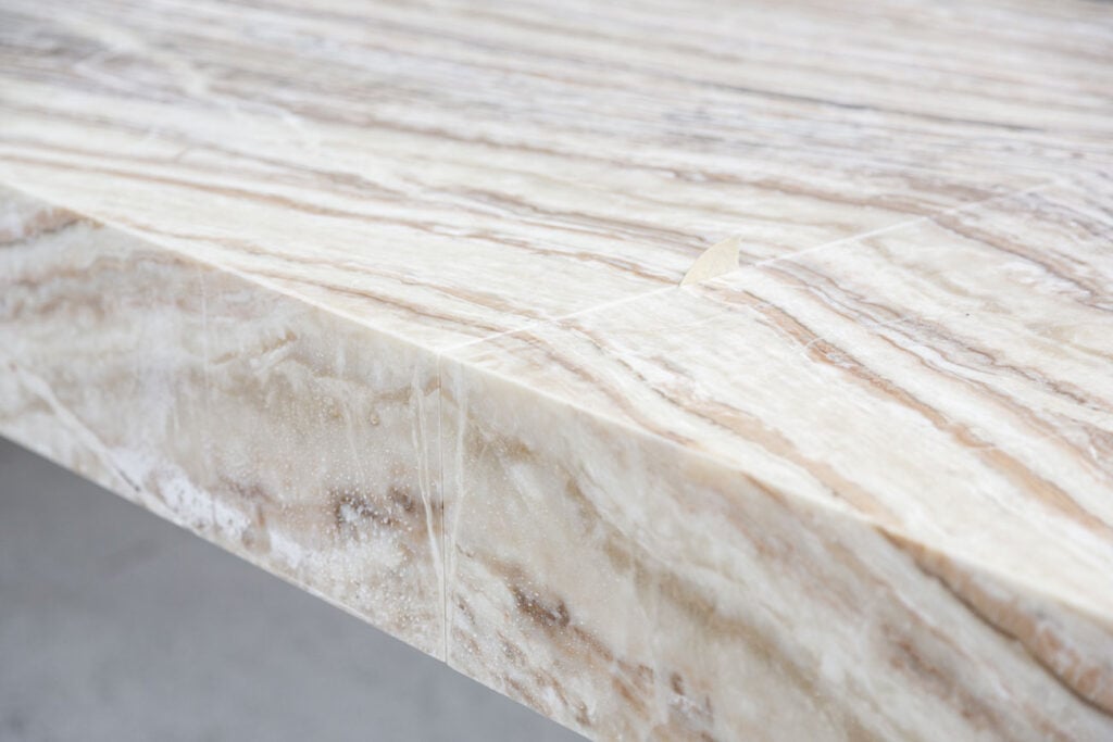 countertop traver onyx