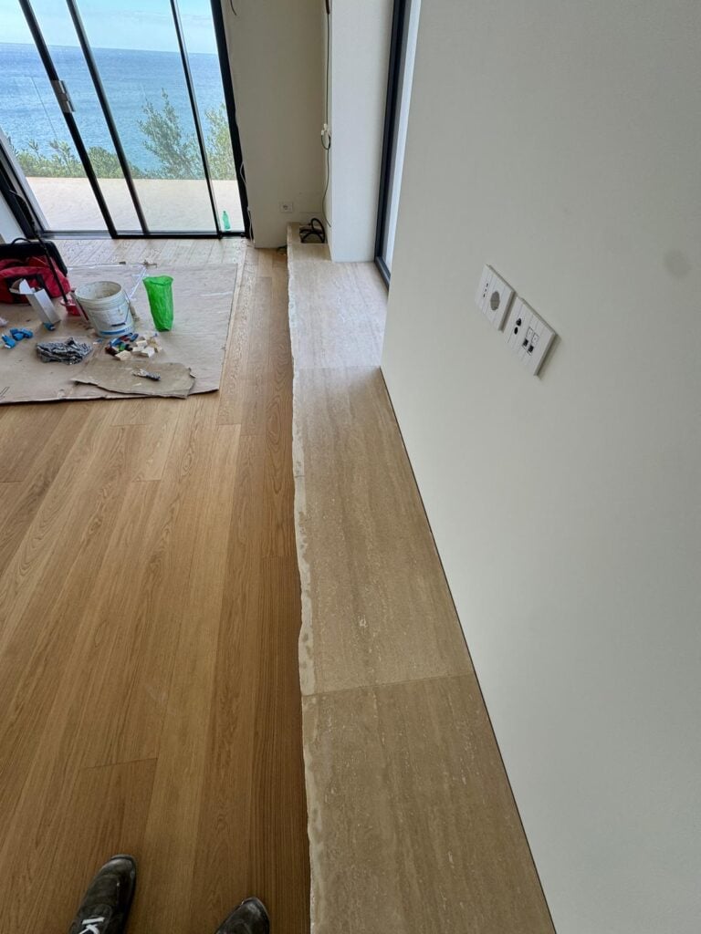 progetto mobile travertino