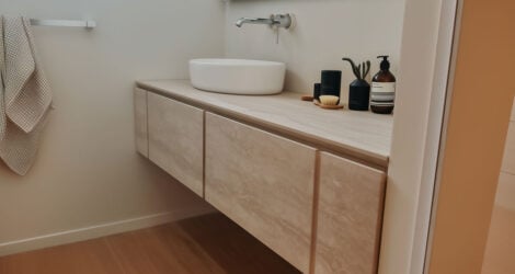 Luxury Residence on the Gulf of Gaeta in Classic Roman Travertine